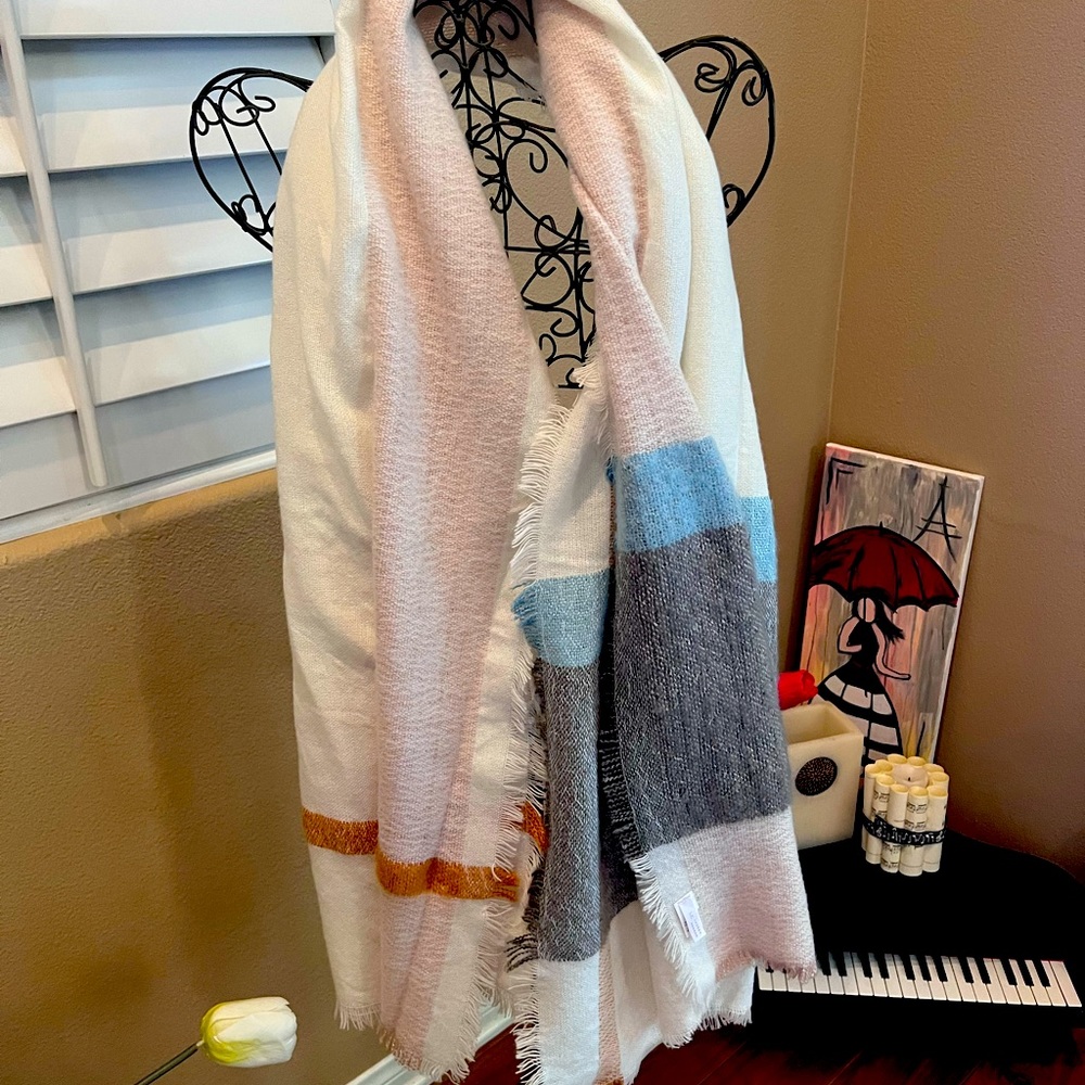LC Lauren Conrad Multicolor Scarf